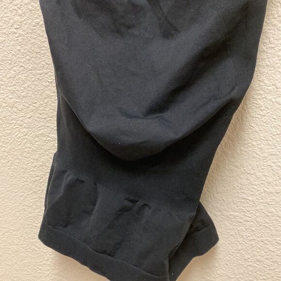 BLANQI Everyday Maternity Belly Support Tank Top Small - Picture 3 of 4